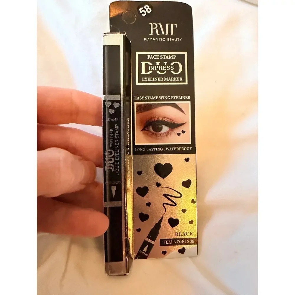 Romantic Beauty Impress Face Stamp Liquid Eyeliner Marker Black Heart Waterproof